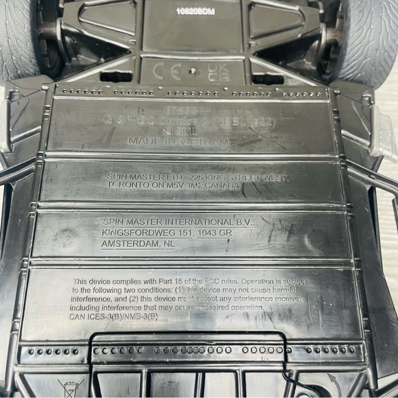 Batmobile No. 67833 Reving Lights and Sounds DC Comics 13" toy car black Batman - Picture 11 of 14